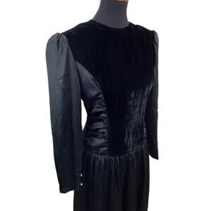 Vintage Black Velvet And Satin Midi Dress Size 4/6 Whimsy Goth Witch